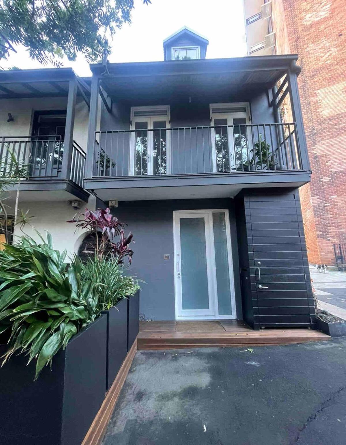 Modern Terrace House